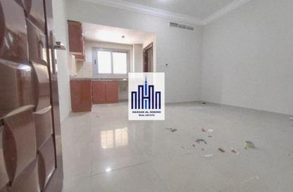 Apartment - Studio - 1 Bathroom for rent in Muwailih Building - Muwaileh - Sharjah