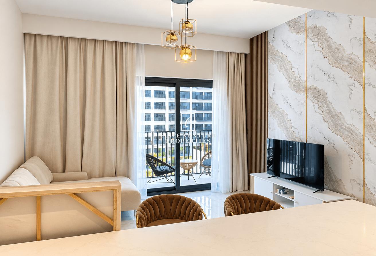 SPACIOUS 1-BEDROOM | PRIME LOCATION | MODERN photo 3