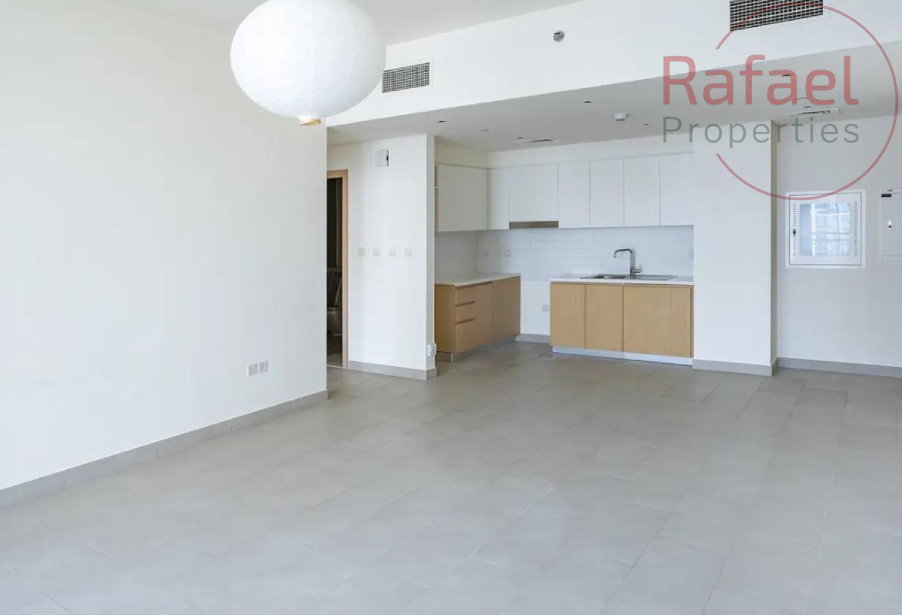 Huge Layout | Middle floor | Unfurnished photo 3
