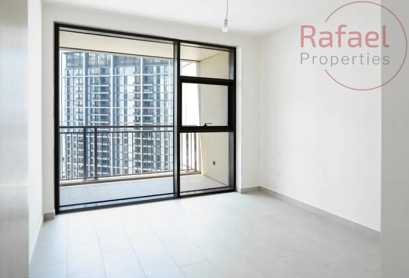 Huge Layout | Middle floor | Unfurnished photo 7