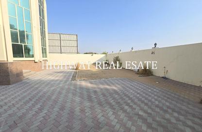 Villa - 4 - 6 for rent in Muwafja - Wasit - Sharjah Villa - 4 - 6 for rent in Muwafja - Wasit - Sharjah