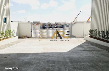 Warehouse - Studio - 1 for rent in Al Sajaa Industrial - Al Sajaa - Sharjah