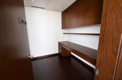 Apartment - 3 Bedrooms - 4 Bathrooms for rent in Burj Khalifa Area - Downtown Dubai - Dubai