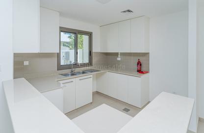 Townhouse - 3 - 3 for rent in Noor Townhouses - Town Square - Dubai