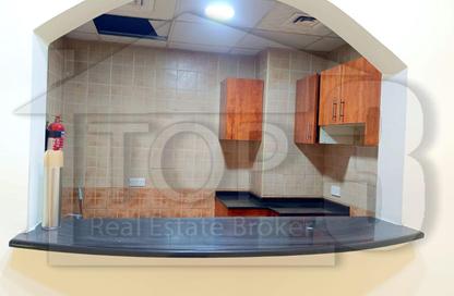 Apartment - Studio - 1 Bathroom for rent in University View - Dubai Silicon Oasis - Dubai