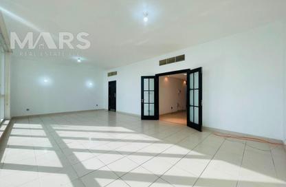 Apartment - 3 Bedrooms - 4 Bathrooms for rent in Al Najda Street - Abu Dhabi