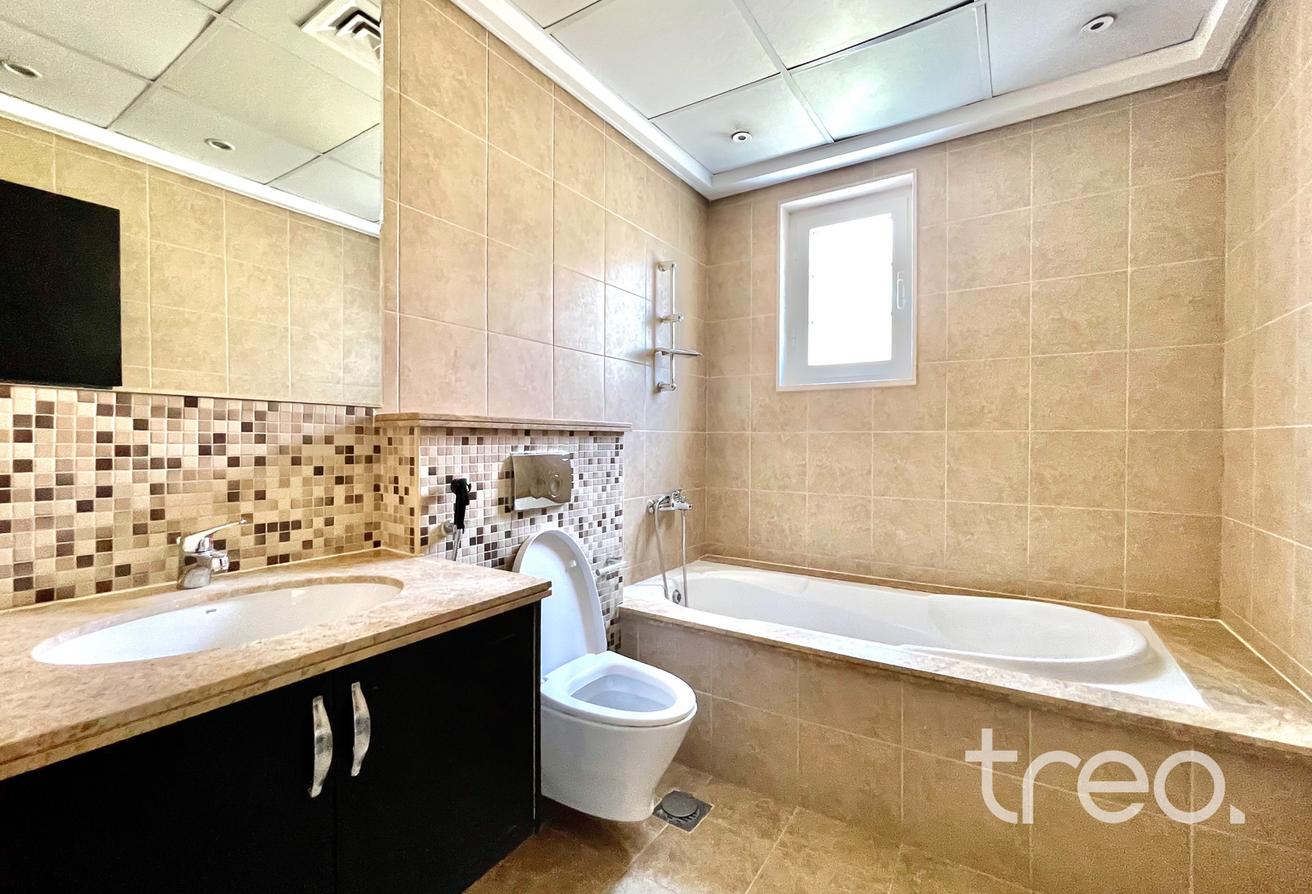 Exclusive | September | 3 Bed Legacy Large photo 13