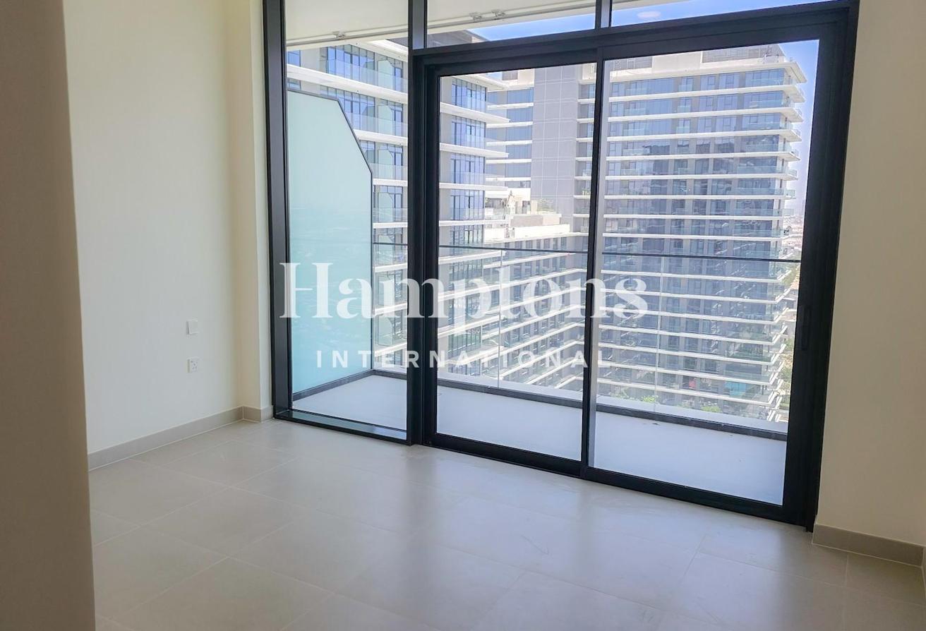 Top Floor | Corner Unit | Full Golf View | 3B+Maid photo 8