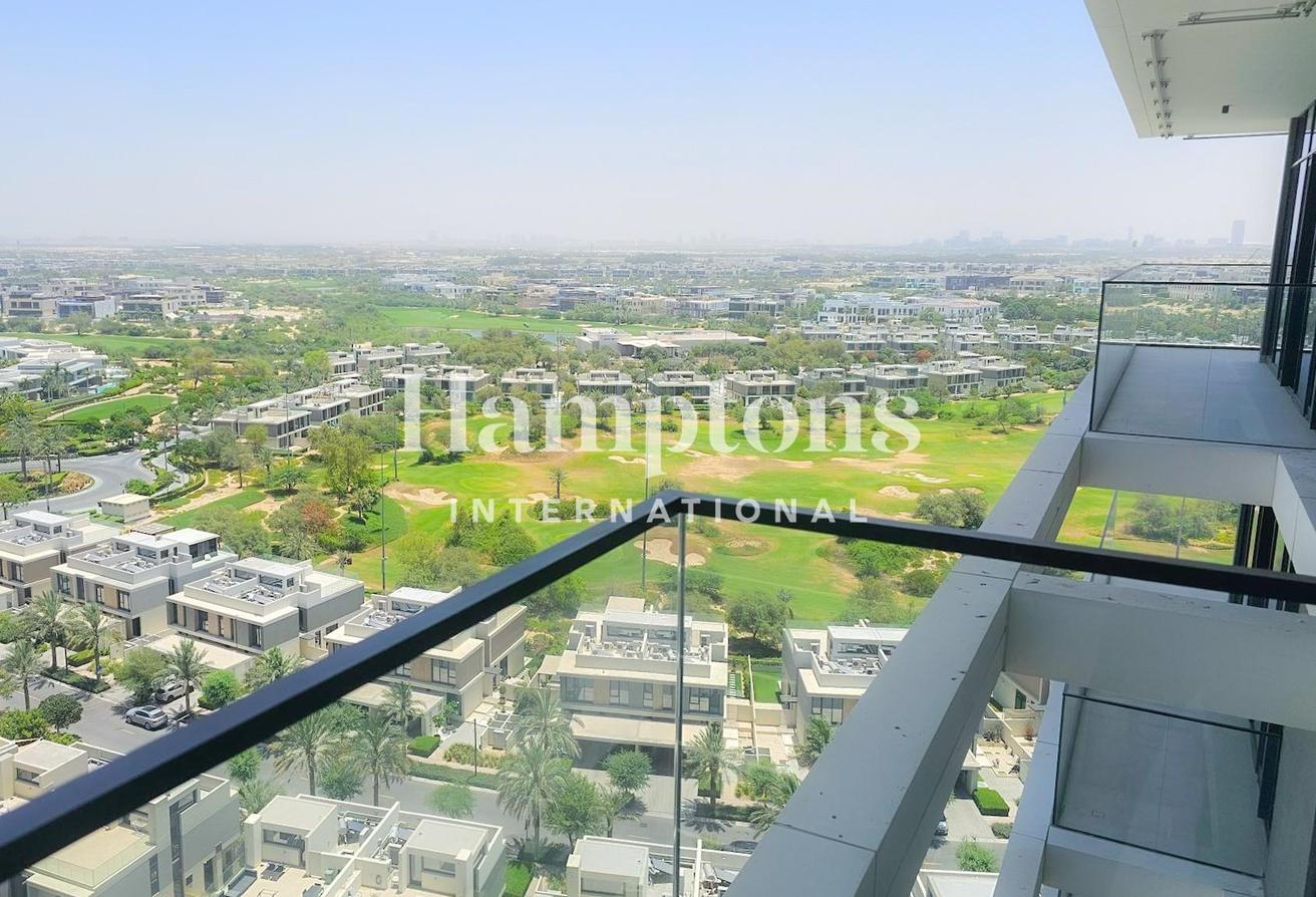Top Floor | Corner Unit | Full Golf View | 3B+Maid photo 9