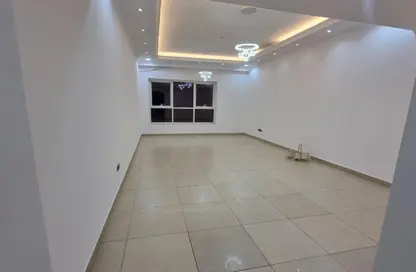 Apartment - 2 Bedrooms - 3 Bathrooms for rent in Al Khan Corniche - Al Khan - Sharjah