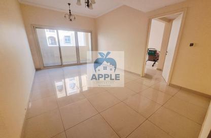 Apartment - 1 - 2 for rent in Muwailih Building - Muwaileh - Sharjah Apartment - 1 - 2 for rent in Muwailih Building - Muwaileh - Sharjah