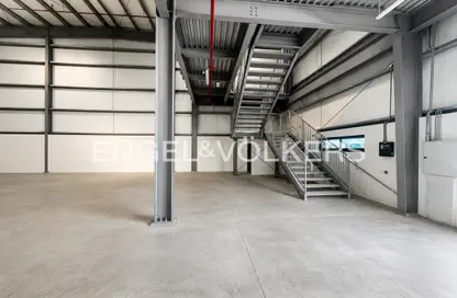 Warehouse - Studio - 2 Bathrooms for rent in Warehouse G - Dubai Investment Park 2 (DIP 2) - Dubai Investment Park (DIP) - Dubai