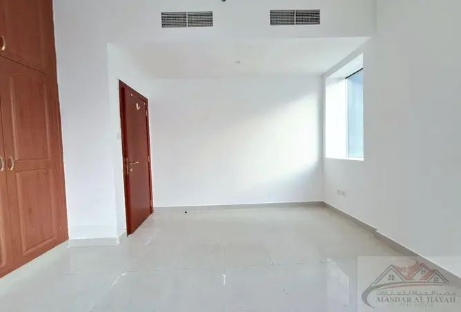 145962555 - Property Image 2