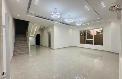 Villa - 4 - 5 for sale in Al Zaheya Gardens - Al Zahya - Ajman