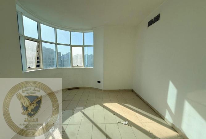 98716158 - Property Image 3