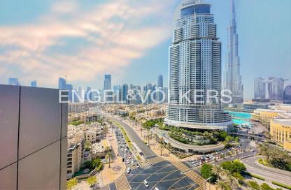 Apartment - 2 Bedrooms - 3 Bathrooms for sale in Boulevard Point - Downtown Dubai - Dubai