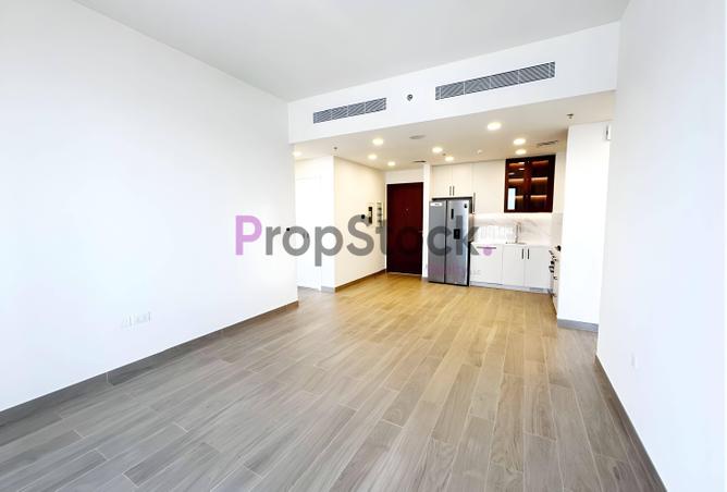 73842455 - Property Image 3