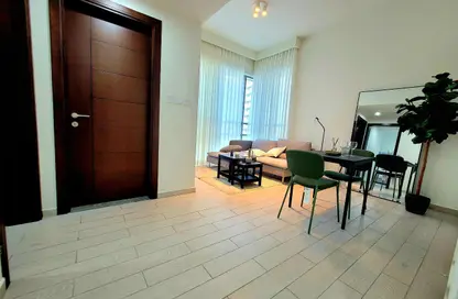 شقة - غرفة نوم - 2 حمامات للايجار في شارع إلكترا - أبوظبي