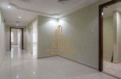 Apartment - 4 Bedrooms - 5 Bathrooms for rent in Robot Park Tower - Al Khan - Sharjah