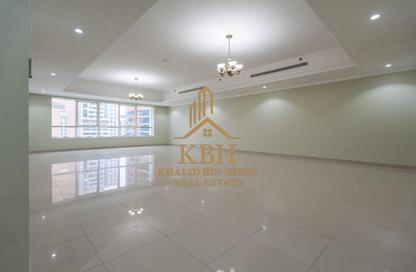 Apartment - 4 Bedrooms - 5 Bathrooms for rent in Robot Park Tower - Al Khan - Sharjah Apartment - 4 Bedrooms - 5 Bathrooms for rent in Robot Park Tower - Al Khan - Sharjah