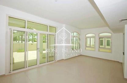 Villa - 4 - 5 for sale in Waterfall District - Al Ghadeer - Abu Dhabi Villa - 4 - 5 for sale in Waterfall District - Al Ghadeer - Abu Dhabi