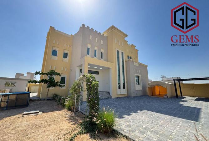 122446402 - Property Image 2