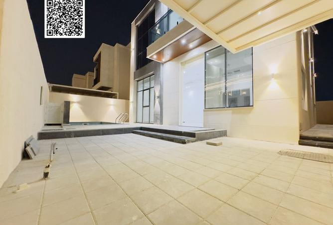 121995738 - Property Image 2