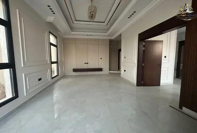 163717996 - Property Image 3