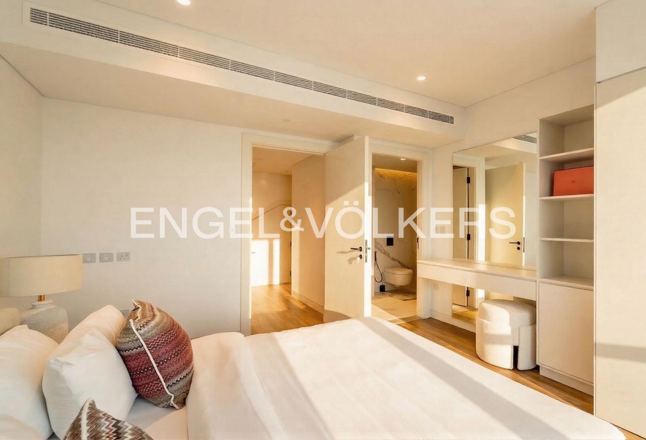 Duplex | Upgraded | Exclusive Property photo 16