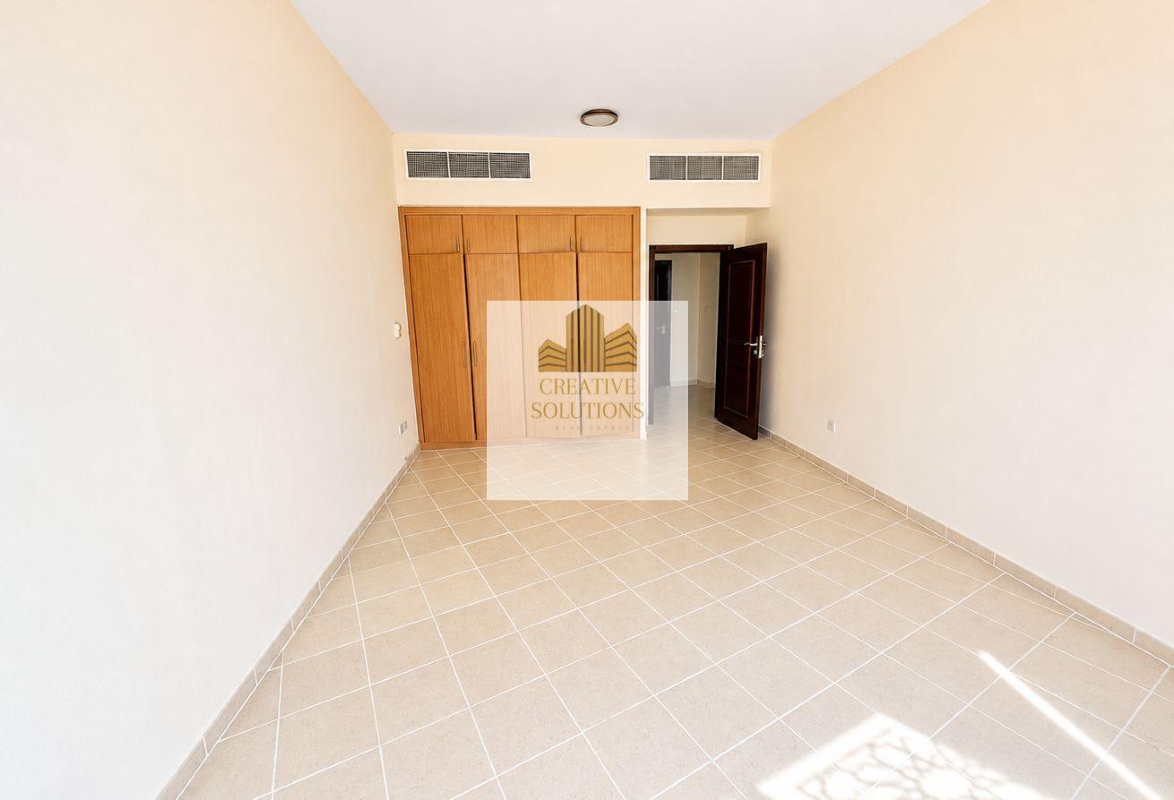 ONE BEDROOM CHILLER FREE HOT DEAL NEAR TO METRO photo 7