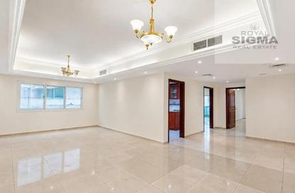 Apartment - 2 - 3 for rent in Al Menhali Building - Oud Metha - Bur Dubai - Dubai
