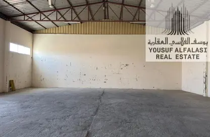 Warehouse - Studio - 4 Bathrooms for rent in Umm Al Thuoob - Umm Al Quwain
