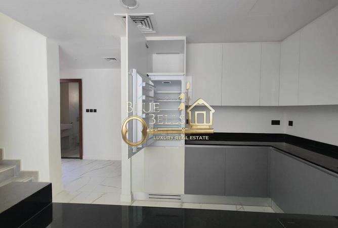 63251027 - Property Image 3