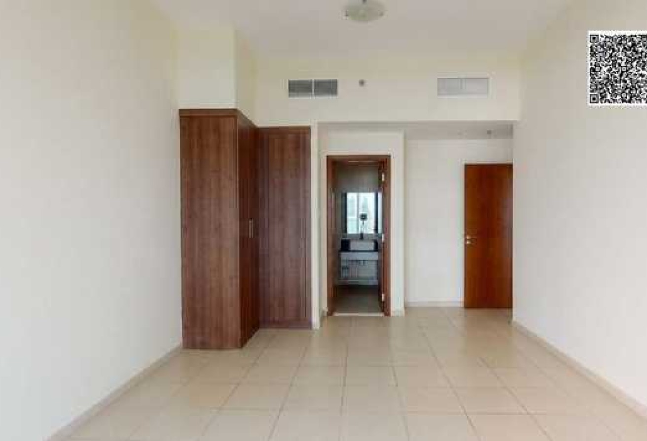 1BHK Partial Sea View | Well Maintained