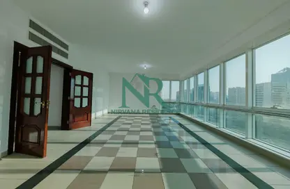Apartment - 3 Bedrooms - 4 Bathrooms for rent in Corniche Road - Abu Dhabi