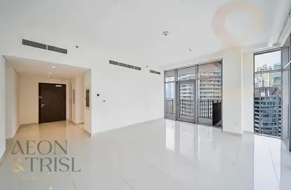 Apartment - 1 Bedroom - 2 Bathrooms for rent in Boulevard Crescent Tower 1 - BLVD Crescent - Downtown Dubai - Dubai