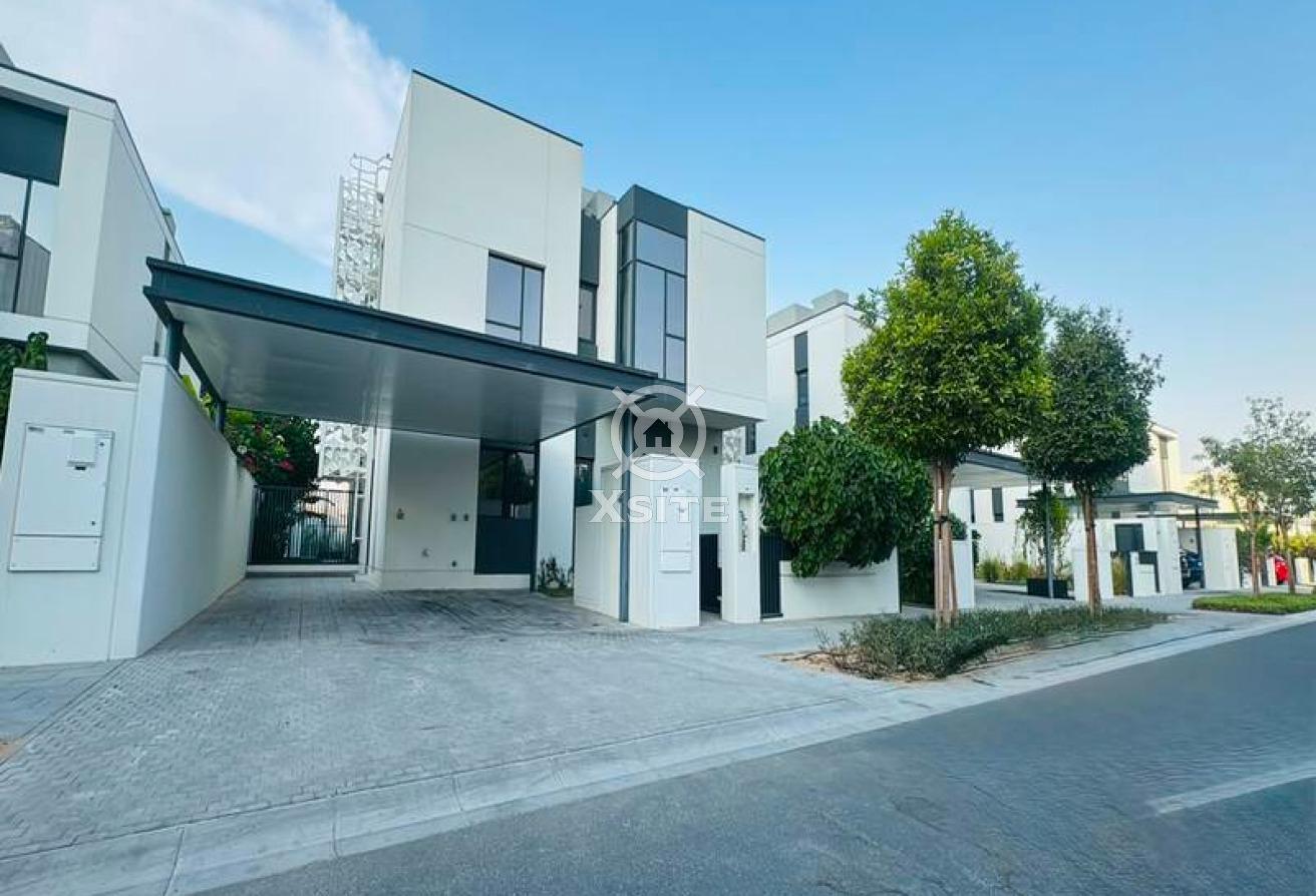 Unfurnished | Spacious Layout | Elegant 4 BR Villa photo 8