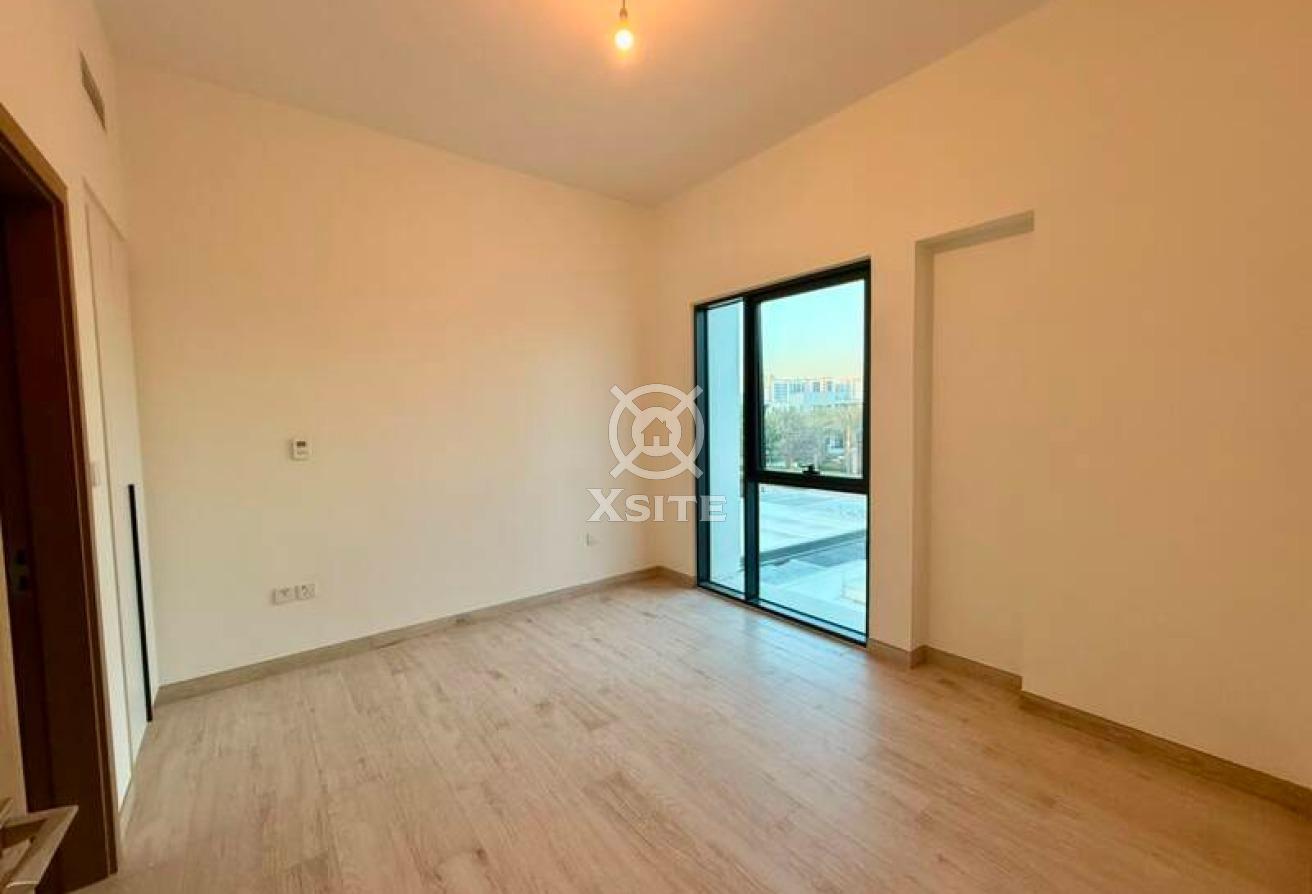 Unfurnished | Spacious Layout | Elegant 4 BR Villa photo 14