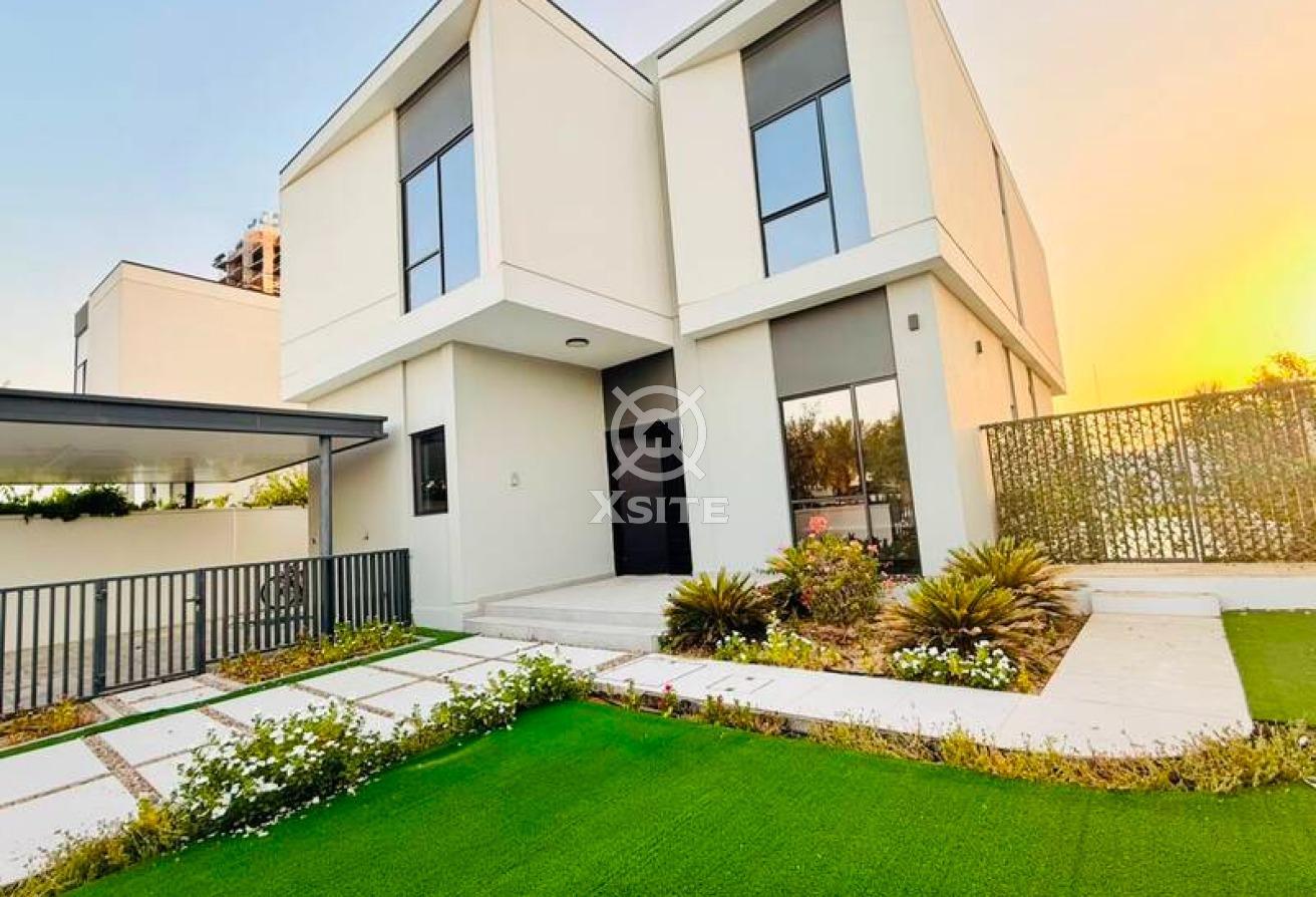 Unfurnished | Spacious Layout | Elegant 4 BR Villa photo 5