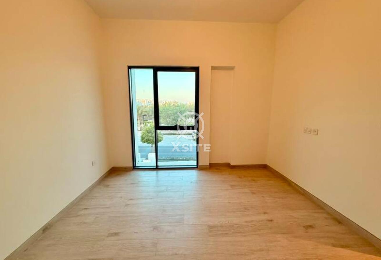 Unfurnished | Spacious Layout | Elegant 4 BR Villa photo 13