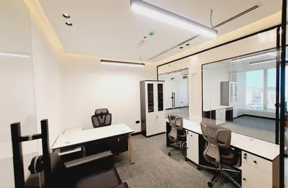 Business Centre - Studio - 2 Bathrooms for rent in Health care City - Dubai Healthcare City - Bur Dubai - Dubai