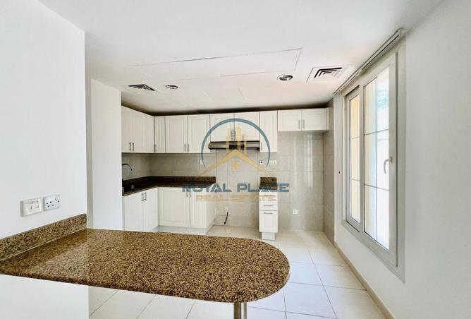 144636456 - Property Image 3