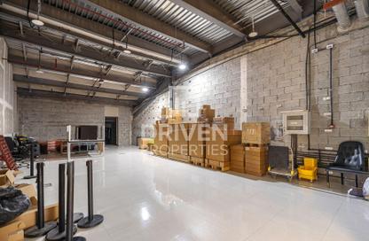 Retail - Studio for rent in Al Maqtaa Mall - Dubai Investment Park (DIP) - Dubai
