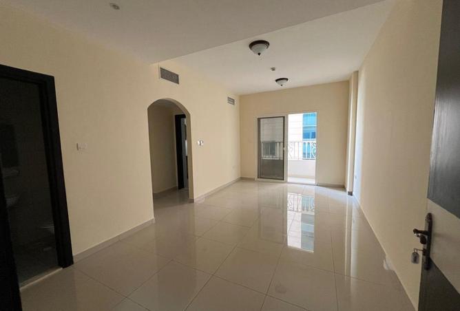 72305339 - Property Image 2