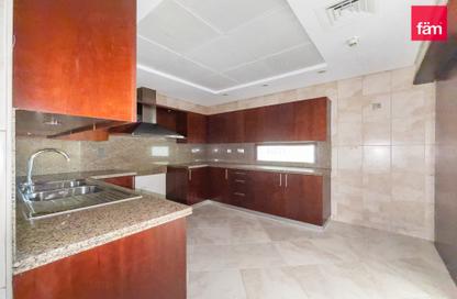 Apartment - 3 - 4 for rent in Al Fattan Marine Tower - Al Fattan Marine Towers - Jumeirah Beach Residence - Dubai
