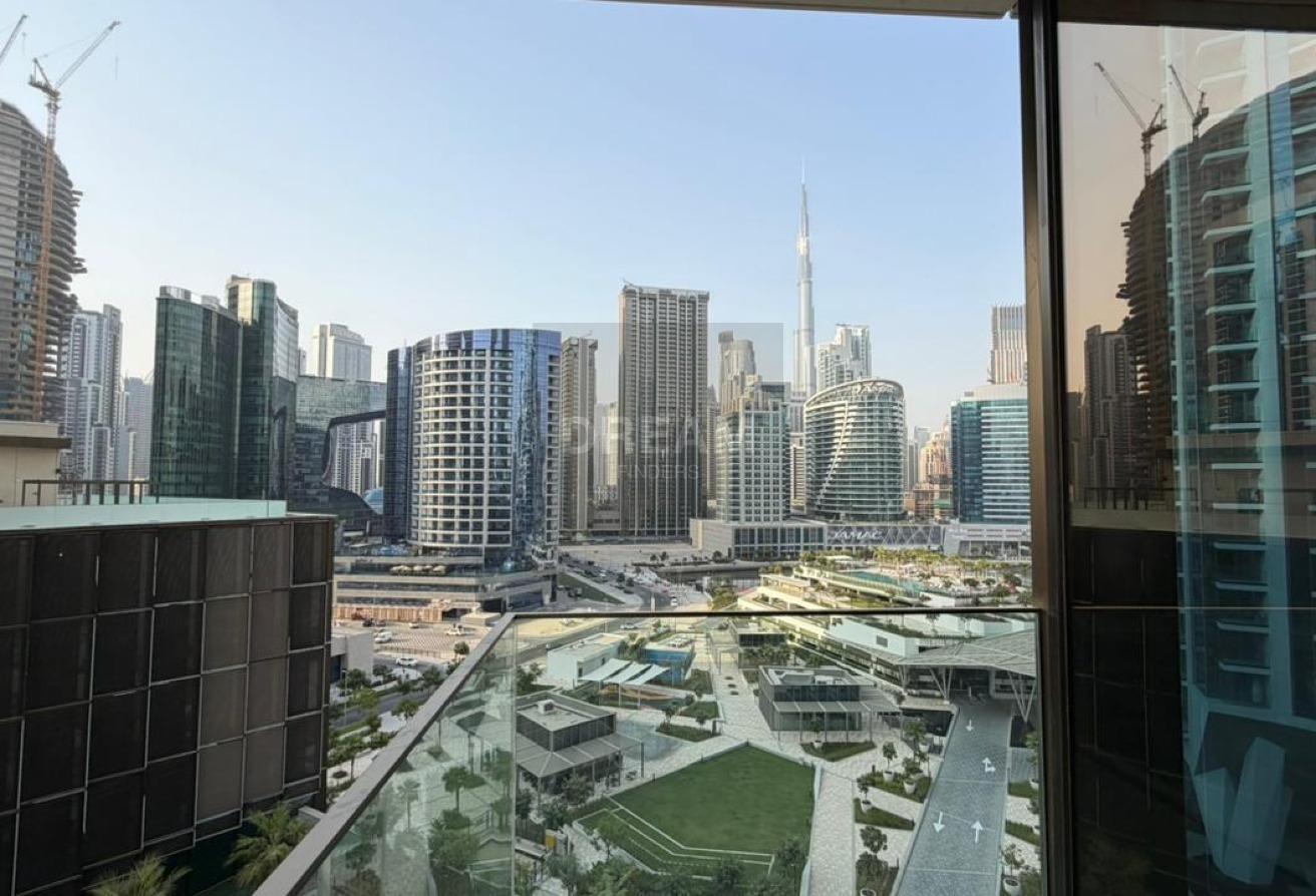 Burj Khalifa View | Mid Floor | Spacious 1BR photo 11