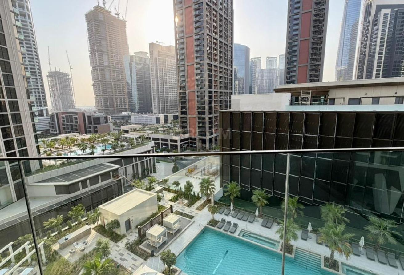 Burj Khalifa View | Mid Floor | Spacious 1BR photo 12