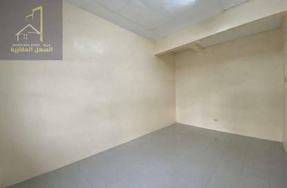 Shop - Studio - 1 for rent in Al Khudayra Building - Al Ghuair - Al Gharb - Sharjah