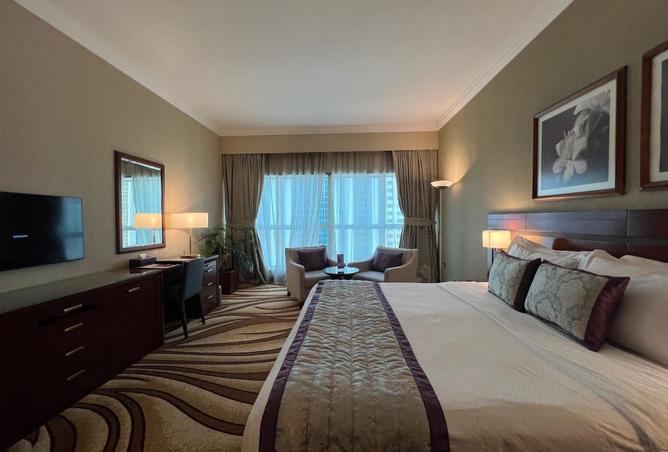 72304396 - Property Image 2