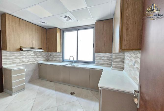 81109271 - Property Image 3